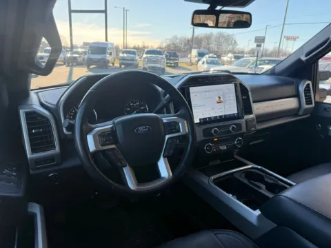 More photos of 2022 Ford F-350SD Lariat at Jerry Hunt Supercenter - Lexington, NC