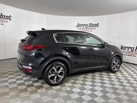 More photos of 2022 Kia Sportage LX at Jerry Hunt Supercenter - Lexington, NC