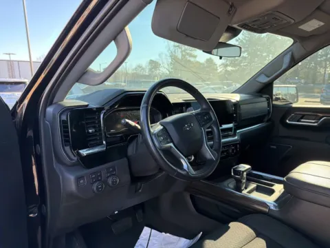 More photos of 2023 Chevrolet Silverado 1500 LT Trail Boss at Jerry Hunt Supercenter - Lexington, NC