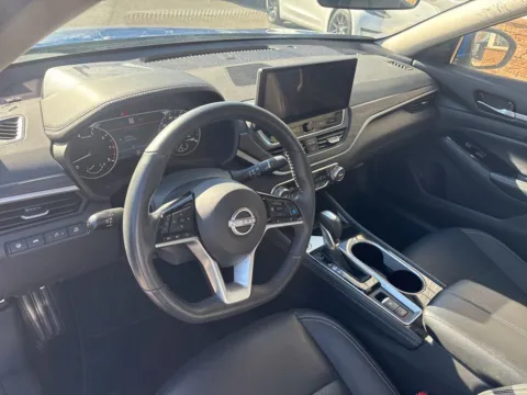 More photos of 2025 Nissan Altima 2.5 SL at Jerry Hunt Supercenter - Lexington, NC