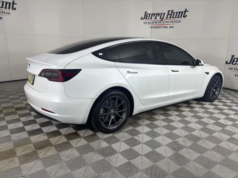 More photos of 2022 Tesla Model 3 at Jerry Hunt Supercenter - Lexington, NC