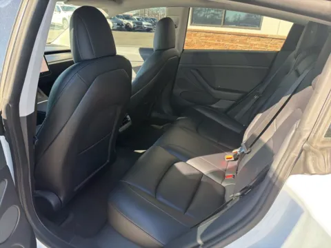 More photos of 2022 Tesla Model 3 at Jerry Hunt Supercenter - Lexington, NC