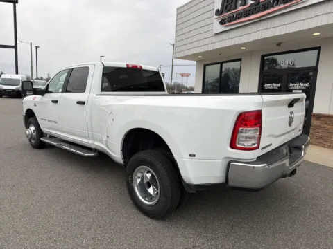 More photos of 2024 Ram 3500 Big Horn at Jerry Hunt Supercenter - Lexington, NC