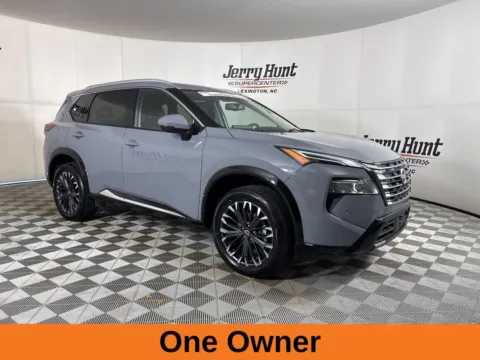 More photos of 2025 Nissan Rogue Platinum at Jerry Hunt Supercenter - Lexington, NC