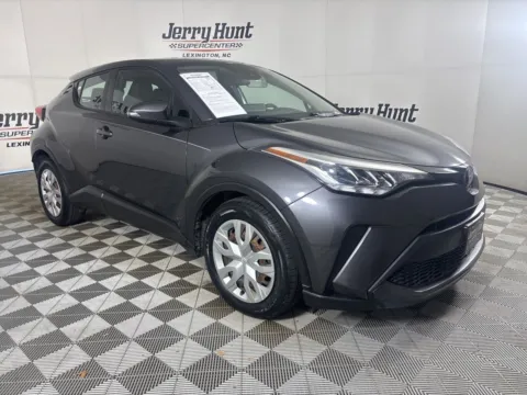 More photos of 2021 Toyota C-HR LE at Jerry Hunt Supercenter - Lexington, NC