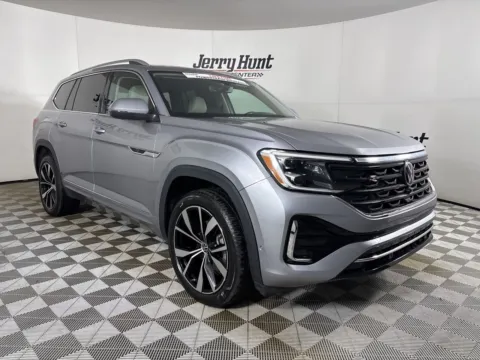 More photos of 2024 Volkswagen Atlas 2.0T SEL Premium R-Line at Jerry Hunt Supercenter - Lexington, NC