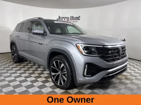 More photos of 2024 Volkswagen Atlas 2.0T SEL Premium R-Line at Jerry Hunt Supercenter - Lexington, NC