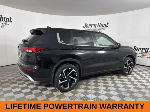 More photos of 2024 Mitsubishi Outlander SE at Jerry Hunt Supercenter - Lexington, NC