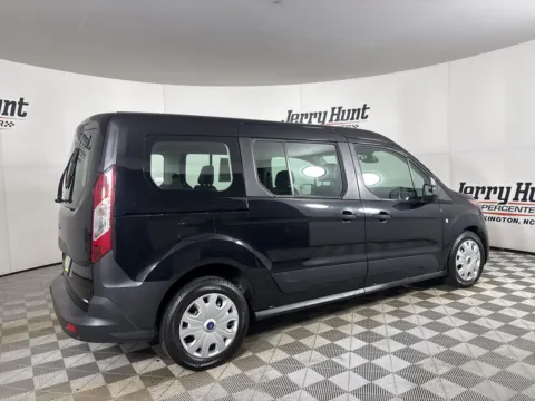 More photos of 2022 Ford Transit Connect XL at Jerry Hunt Supercenter - Lexington, NC