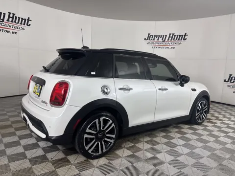 More photos of 2023 MINI Cooper S at Jerry Hunt Supercenter - Lexington, NC