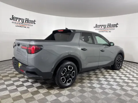 More photos of 2024 Hyundai Santa Cruz SEL at Jerry Hunt Supercenter - Lexington, NC