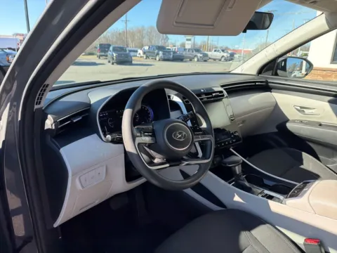 More photos of 2024 Hyundai Tucson SEL at Jerry Hunt Supercenter - Lexington, NC