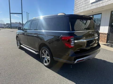 More photos of 2024 Ford Expedition Max Limited at Jerry Hunt Supercenter - Lexington, NC