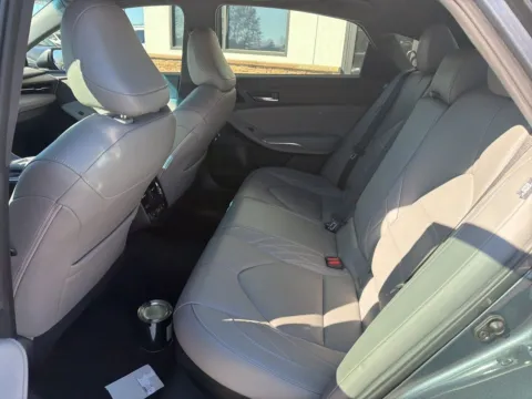 More photos of 2022 Toyota Avalon Hybrid Limited at Jerry Hunt Supercenter - Lexington, NC
