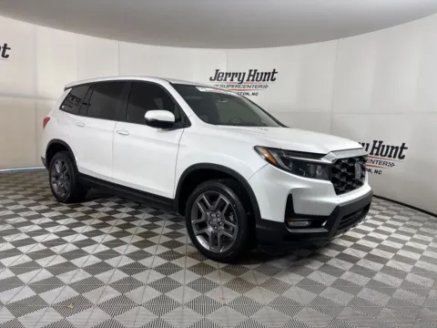 More photos of 2023 Honda Passport EX-L at Jerry Hunt Supercenter - Lexington, NC