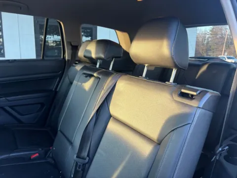 More photos of 2019 Volkswagen Atlas 3.6L V6 SE at Jerry Hunt Supercenter - Lexington, NC