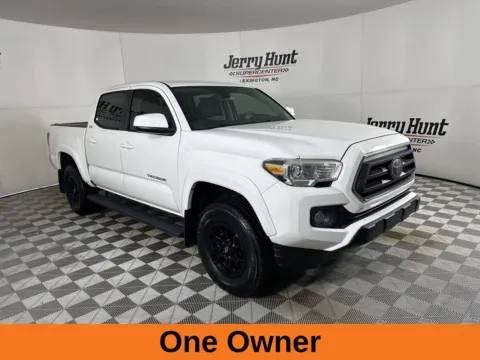 More photos of 2020 Toyota Tacoma SR5 at Jerry Hunt Supercenter - Lexington, NC