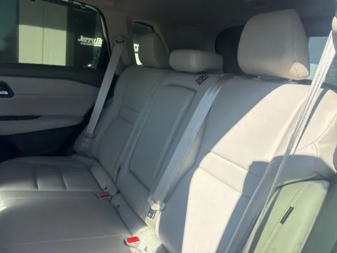 More photos of 2023 Nissan Rogue SL at Jerry Hunt Supercenter - Lexington, NC