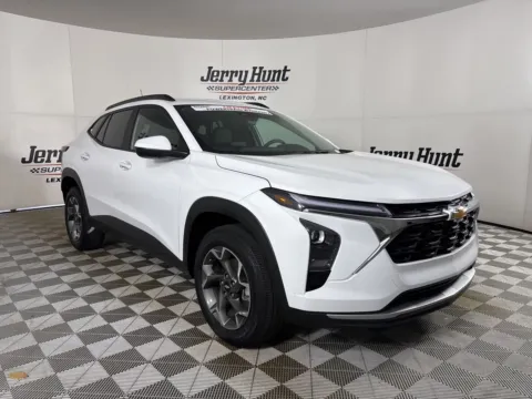 More photos of 2024 Chevrolet Trax LT at Jerry Hunt Supercenter - Lexington, NC