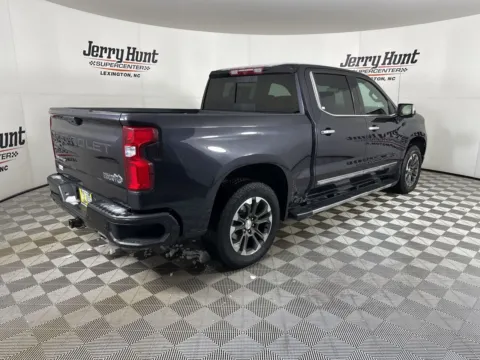 More photos of 2022 Chevrolet Silverado 1500 High Country at Jerry Hunt Supercenter - Lexington, NC