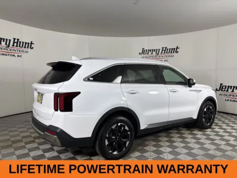 More photos of 2024 Kia Sorento S at Jerry Hunt Supercenter - Lexington, NC