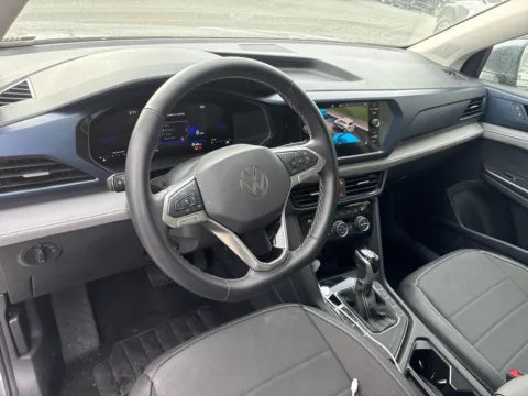 More photos of 2024 Volkswagen Taos 1.5T SE at Jerry Hunt Supercenter - Lexington, NC