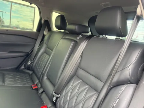 More photos of 2023 Nissan Rogue Platinum at Jerry Hunt Supercenter - Lexington, NC