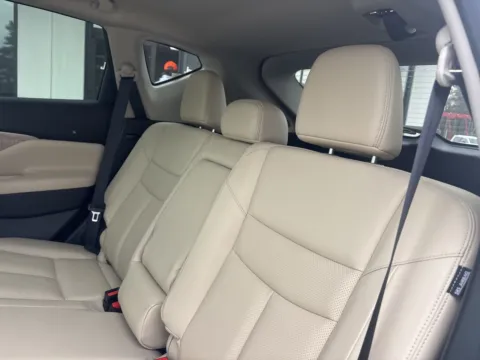 More photos of 2023 Nissan Murano SL at Jerry Hunt Supercenter - Lexington, NC