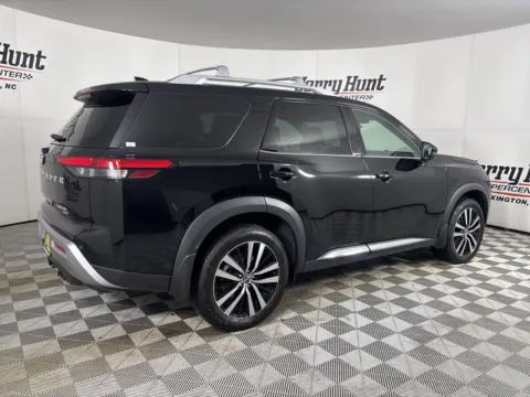 More photos of 2024 Nissan Pathfinder Platinum at Jerry Hunt Supercenter - Lexington, NC