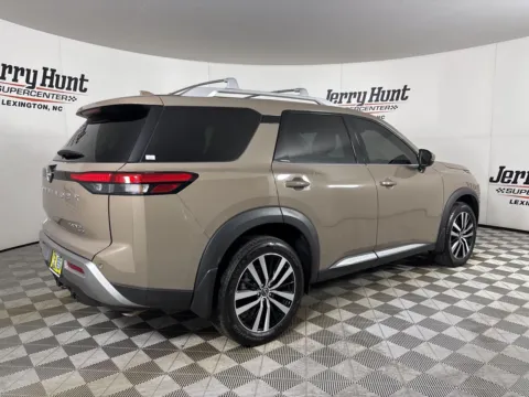 More photos of 2024 Nissan Pathfinder Platinum at Jerry Hunt Supercenter - Lexington, NC