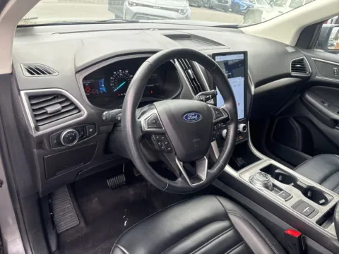 More photos of 2024 Ford Edge SEL at Jerry Hunt Supercenter - Lexington, NC