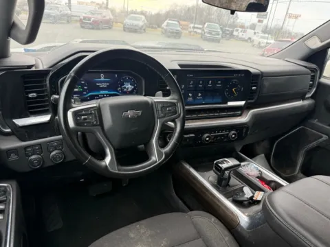 More photos of 2023 Chevrolet Silverado 1500 LT Trail Boss at Jerry Hunt Supercenter - Lexington, NC
