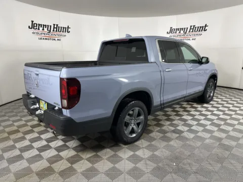 More photos of 2022 Honda Ridgeline RTL-E at Jerry Hunt Supercenter - Lexington, NC