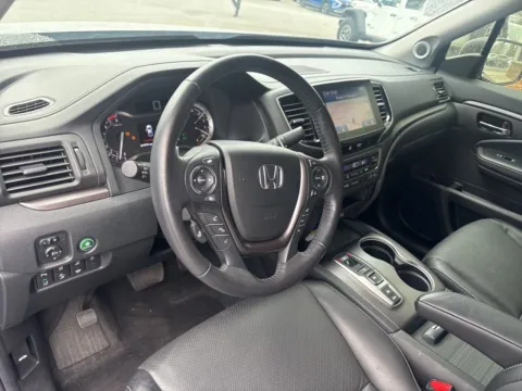 More photos of 2022 Honda Ridgeline RTL-E at Jerry Hunt Supercenter - Lexington, NC