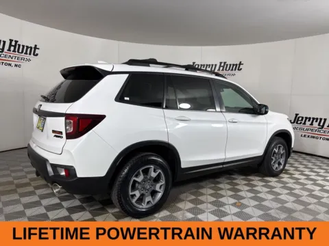 More photos of 2023 Honda Passport TrailSport at Jerry Hunt Supercenter - Lexington, NC