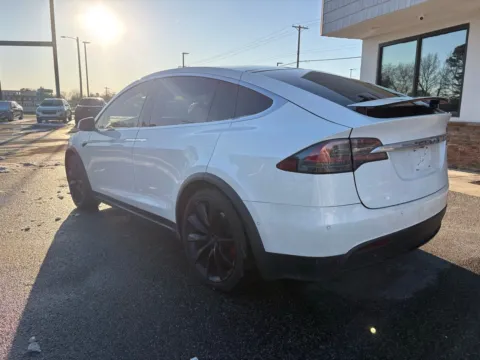More photos of 2020 Tesla Model X Performance at Jerry Hunt Supercenter - Lexington, NC
