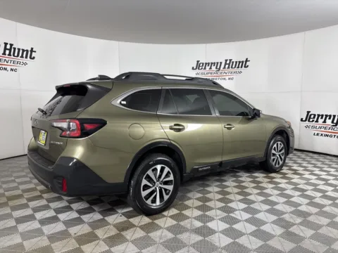 More photos of 2022 Subaru Outback Premium at Jerry Hunt Supercenter - Lexington, NC
