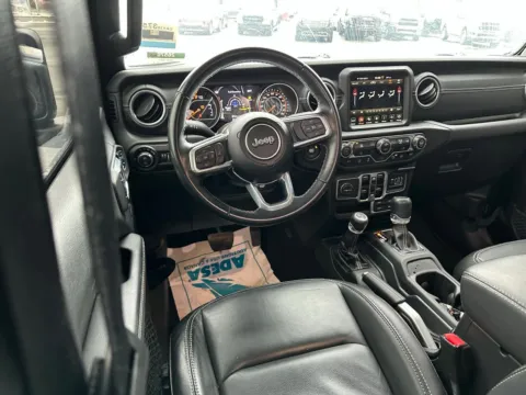 More photos of 2021 Jeep Gladiator Overland at Jerry Hunt Supercenter - Lexington, NC
