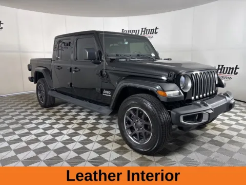 More photos of 2021 Jeep Gladiator Overland at Jerry Hunt Supercenter - Lexington, NC