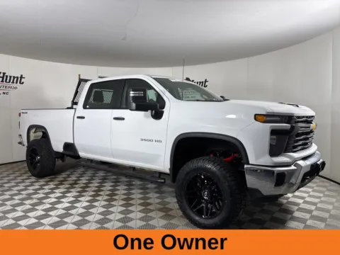 More photos of 2024 Chevrolet Silverado 3500HD Work Truck at Jerry Hunt Supercenter - Lexington, NC