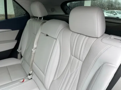 More photos of 2024 Buick Envision Avenir at Jerry Hunt Supercenter - Lexington, NC