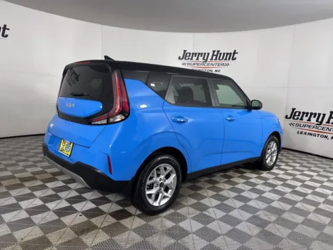 More photos of 2024 Kia Soul S at Jerry Hunt Supercenter - Lexington, NC
