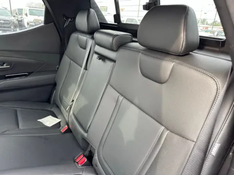 More photos of 2025 Hyundai Santa Cruz XRT at Jerry Hunt Supercenter - Lexington, NC