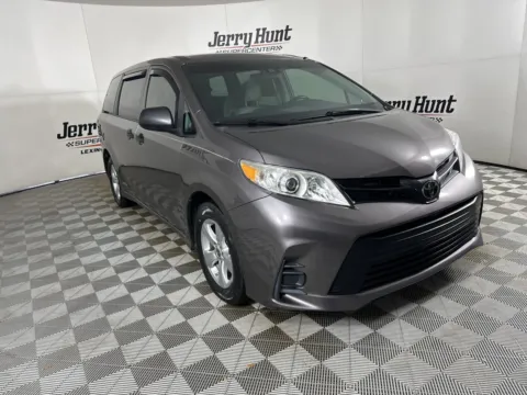 More photos of 2020 Toyota Sienna L at Jerry Hunt Supercenter - Lexington, NC