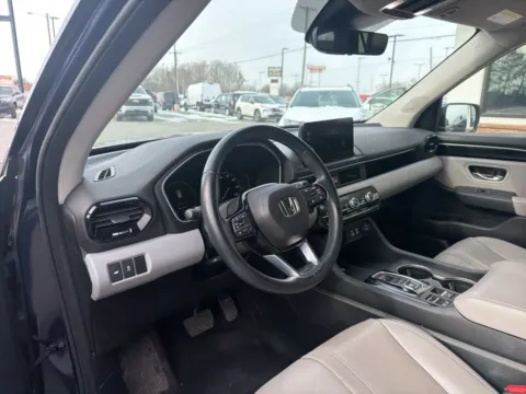 More photos of 2023 Honda Pilot Touring at Jerry Hunt Supercenter - Lexington, NC