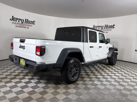 More photos of 2025 Jeep Gladiator Sport S at Jerry Hunt Supercenter - Lexington, NC