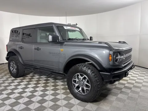 More photos of 2024 Ford Bronco Badlands at Jerry Hunt Supercenter - Lexington, NC