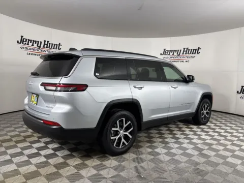 More photos of 2024 Jeep Grand Cherokee L Limited at Jerry Hunt Supercenter - Lexington, NC