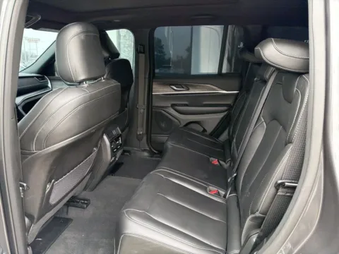 More photos of 2025 Jeep Grand Cherokee Limited at Jerry Hunt Supercenter - Lexington, NC