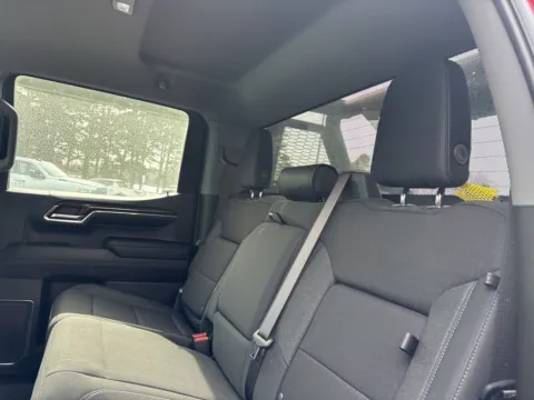 More photos of 2024 GMC Sierra 1500 Elevation at Jerry Hunt Supercenter - Lexington, NC